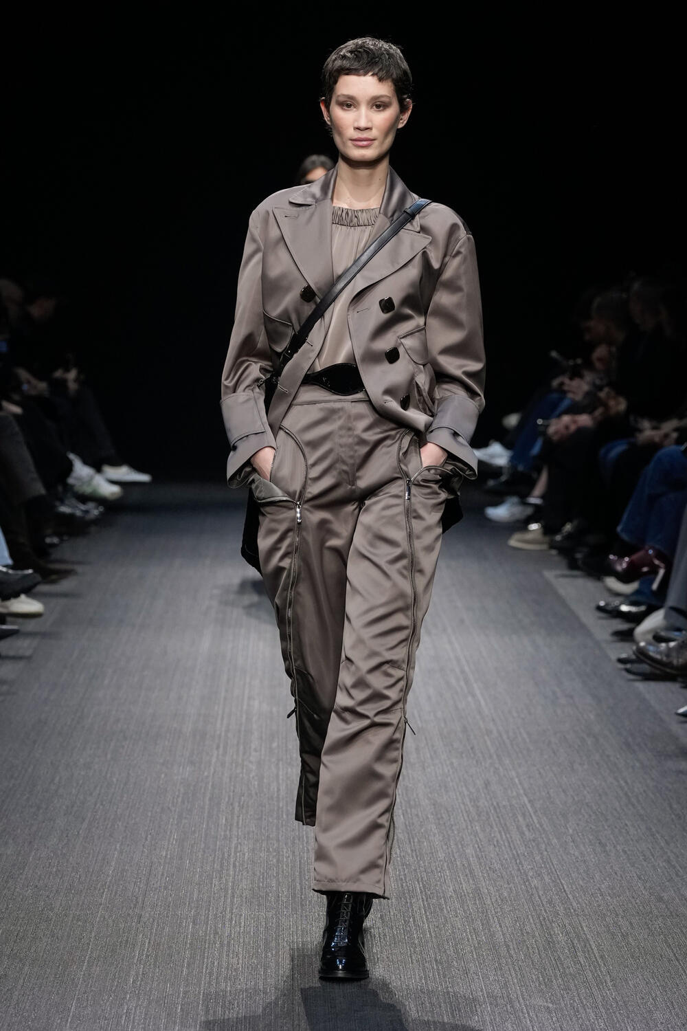 EMPORIO ARMANI WOMEN FW 25-26 - Foto #13