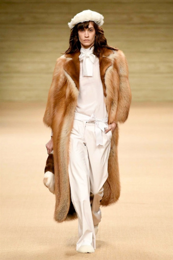 Fotoservizio/FW 2016-2017/WOMEN/SIMONETTA RAVIZZA/DP2/0