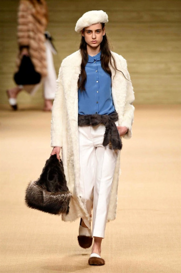 Fotoservizio/FW 2016-2017/WOMEN/SIMONETTA RAVIZZA/DP2/7