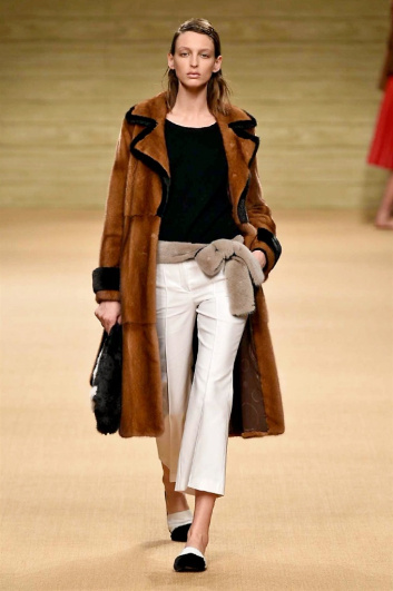 Fotoservizio/FW 2016-2017/WOMEN/SIMONETTA RAVIZZA/DP2/3