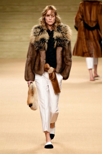 Fotoservizio/FW 2016-2017/WOMEN/SIMONETTA RAVIZZA/DP2/5