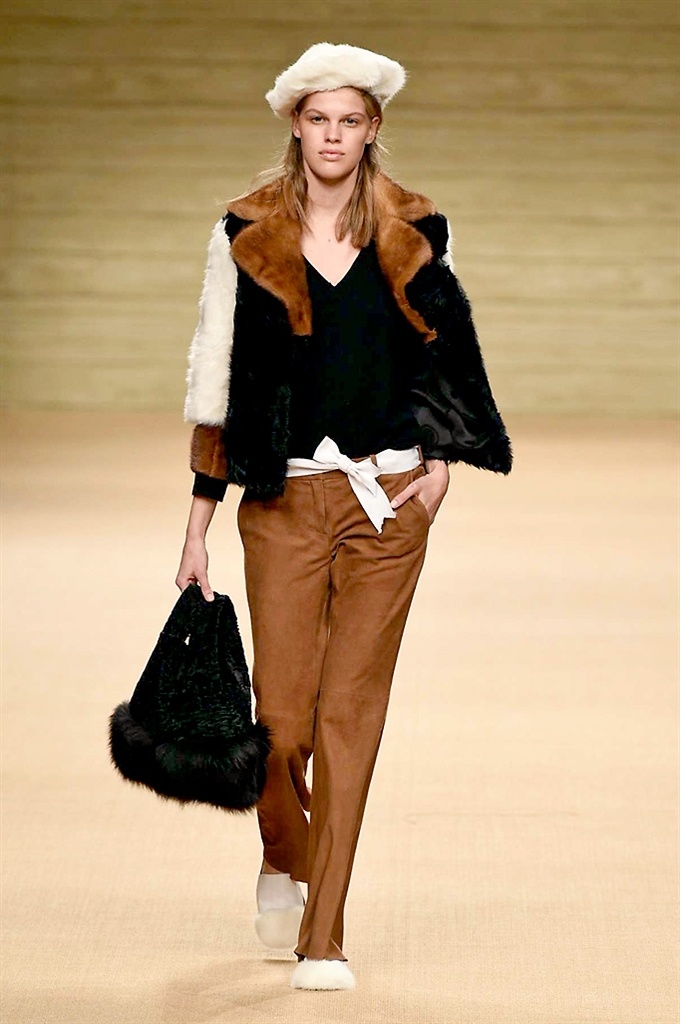 Fotoservizio/FW 2016-2017/WOMEN/SIMONETTA RAVIZZA/DP2/0