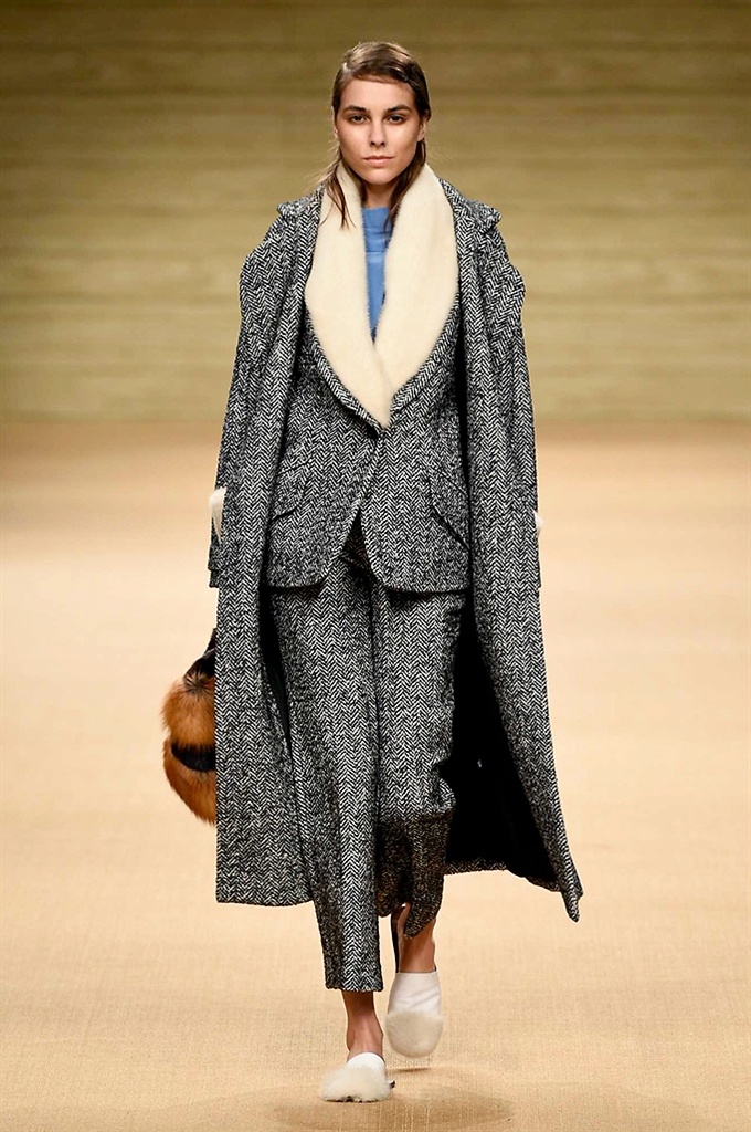 Fotoservizio/FW 2016-2017/WOMEN/SIMONETTA RAVIZZA/DP2/4