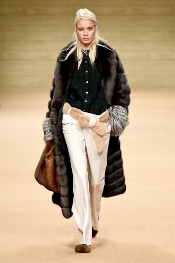 Fotoservizio/FW 2016-2017/WOMEN/SIMONETTA RAVIZZA/DP2/7
