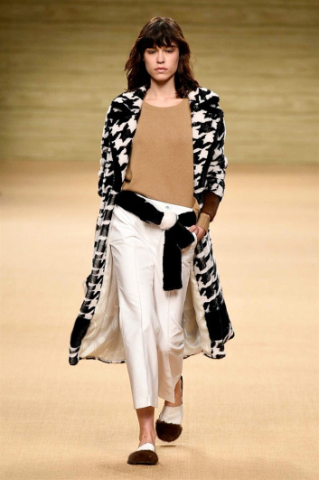 Fotoservizio/FW 2016-2017/WOMEN/SIMONETTA RAVIZZA/DP2/14
