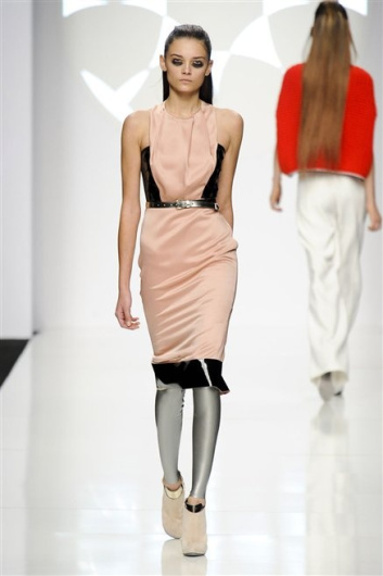 Fotoservizio/FW 2012-2013/WOMEN/BYBLOS/26