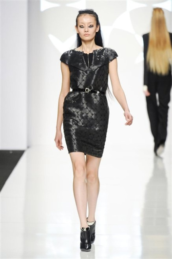 Fotoservizio/FW 2012-2013/WOMEN/BYBLOS/29