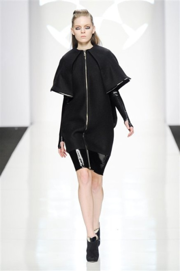 Fotoservizio/FW 2012-2013/WOMEN/BYBLOS/30