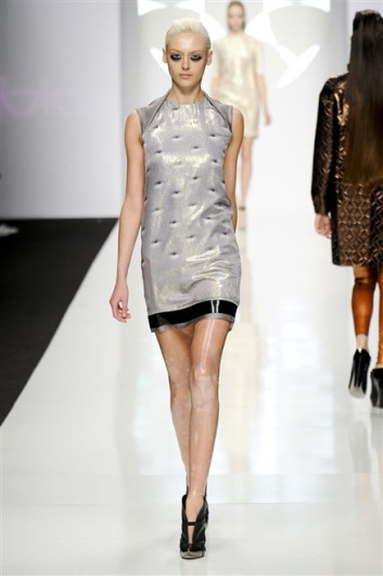 Fotoservizio/FW 2012-2013/WOMEN/BYBLOS/36
