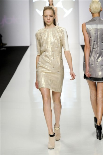 Fotoservizio/FW 2012-2013/WOMEN/BYBLOS/37