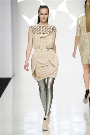 Fotoservizio/FW 2012-2013/WOMEN/BYBLOS/39