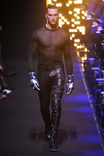 Fotoservizio/FW 2016-2017/MEN/DIRK BIKKEMBERGS/DP2/9