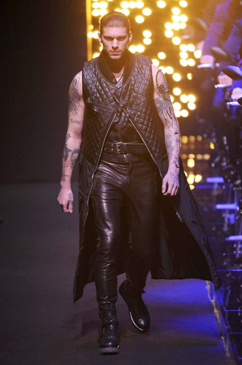 Fotoservizio/FW 2016-2017/MEN/DIRK BIKKEMBERGS/DP2/10