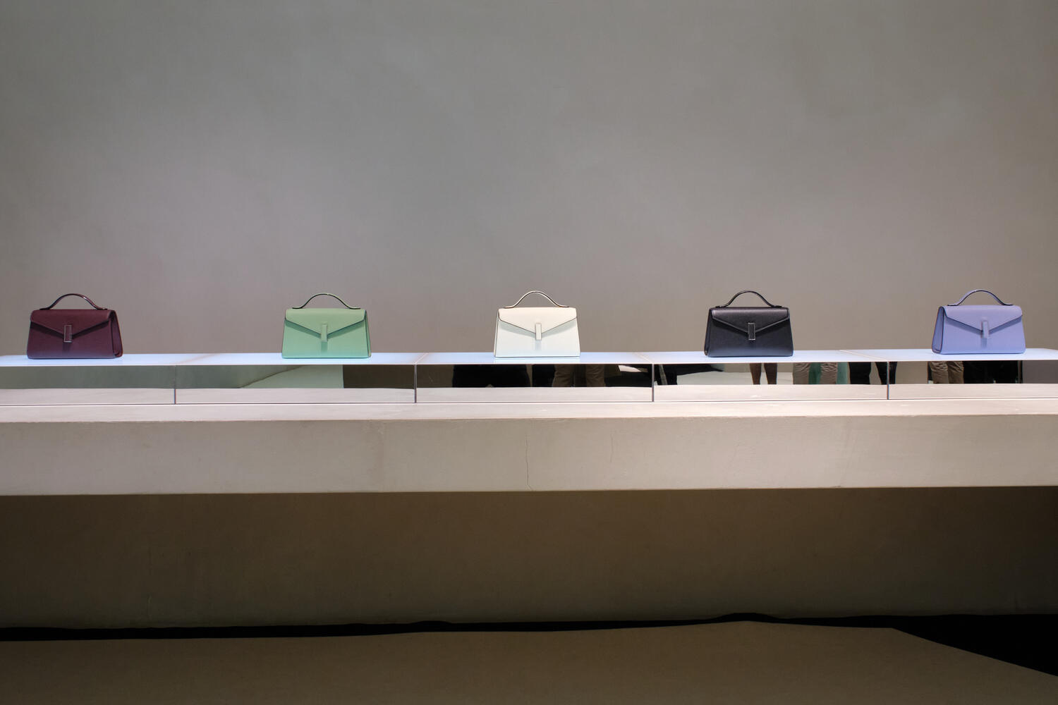 VALEXTRA WOMEN SS 2026 - Foto #1