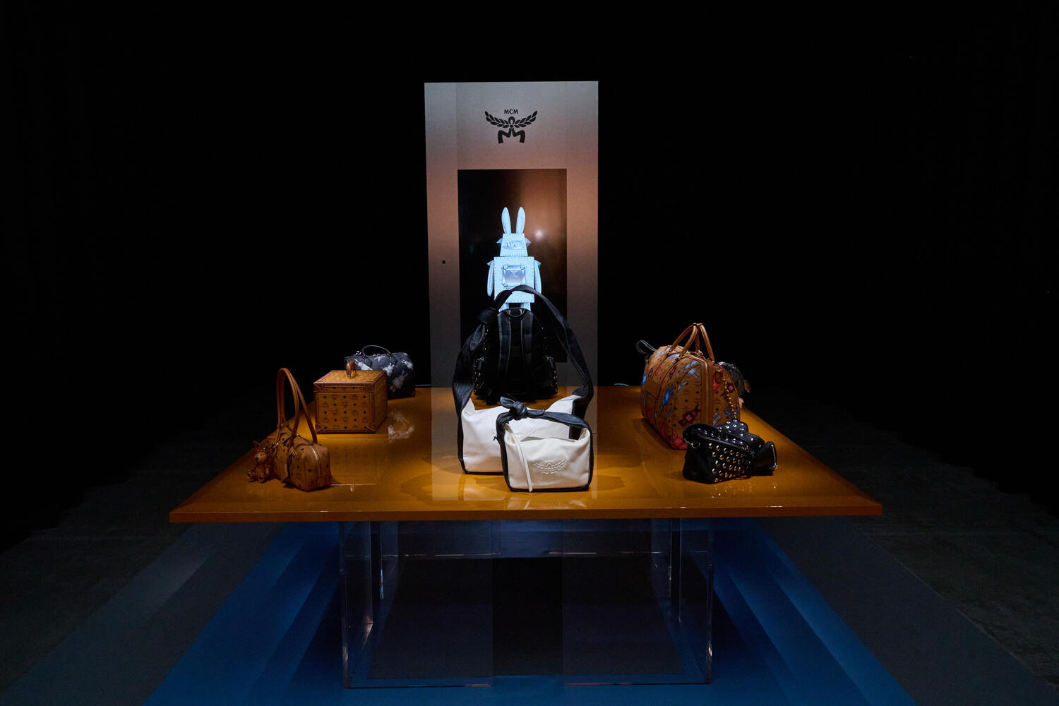 MCM WOMEN SS 2026 - Foto #1