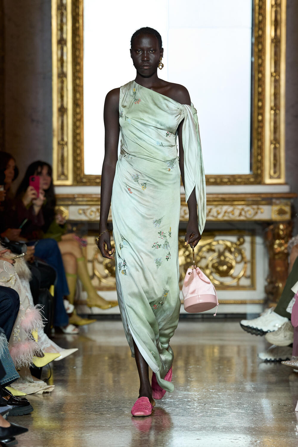 SARAWONG WOMEN SS 2026 - Foto #1