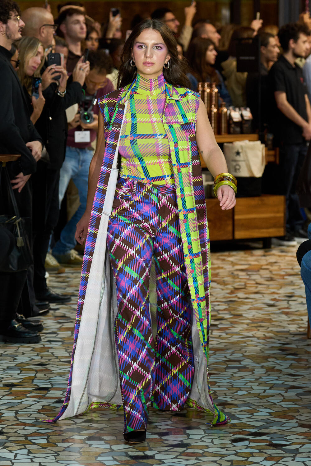 BRUCEGLEN WOMEN SS 2026 - Foto #1