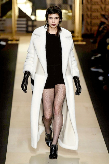 Fotoservizio/FW 2016-2017/WOMEN/MAX MARA/DP2/4