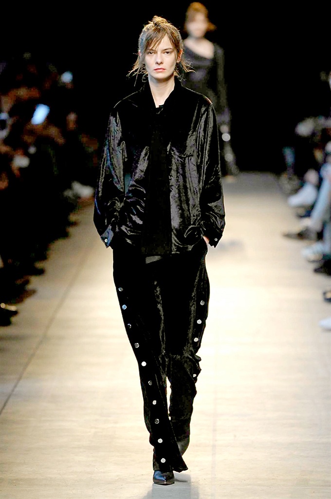 Fotoservizio/FW 2016-2017/WOMEN/COSTUME NATIONAL/DP2/3