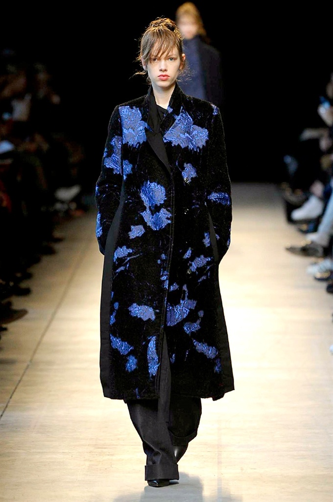 Fotoservizio/FW 2016-2017/WOMEN/COSTUME NATIONAL/DP2/1