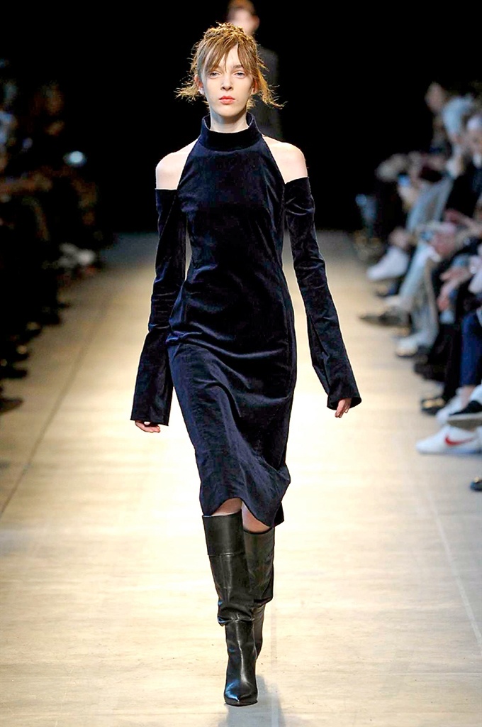 Fotoservizio/FW 2016-2017/WOMEN/COSTUME NATIONAL/DP2/5