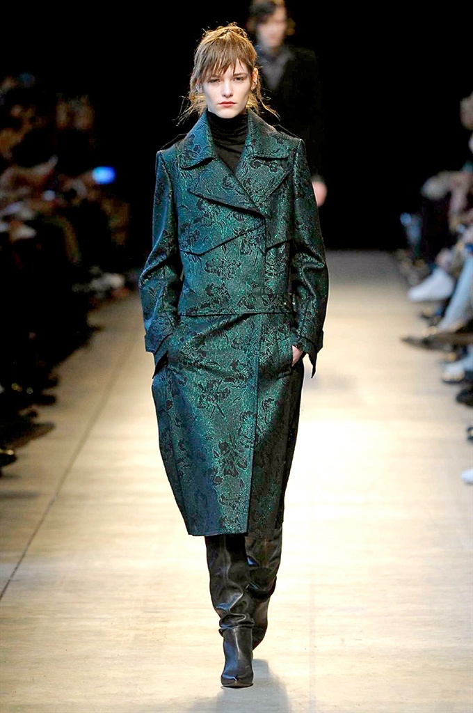 Fotoservizio/FW 2016-2017/WOMEN/COSTUME NATIONAL/DP2/0