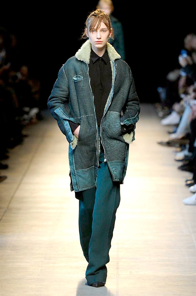 Fotoservizio/FW 2016-2017/WOMEN/COSTUME NATIONAL/DP2/2