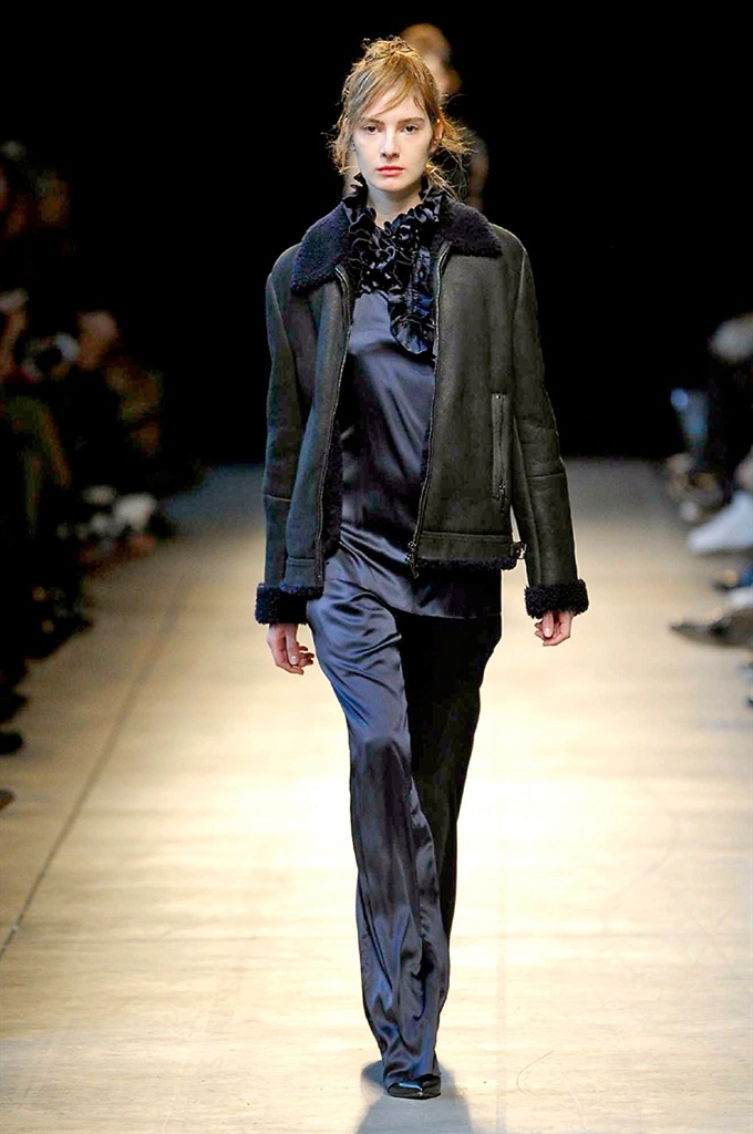 Fotoservizio/FW 2016-2017/WOMEN/COSTUME NATIONAL/DP2/1