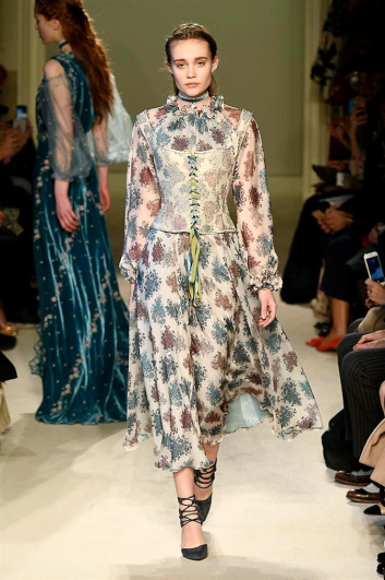 Fotoservizio/FW 2016-2017/WOMEN/LUISA BECCARIA/DP2/1