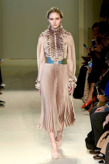 Fotoservizio/FW 2016-2017/WOMEN/LUISA BECCARIA/DP2/2