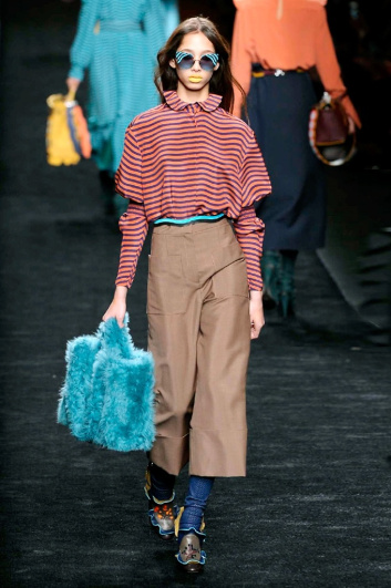Fotoservizio/FW 2016-2017/WOMEN/FENDI/DP2/4