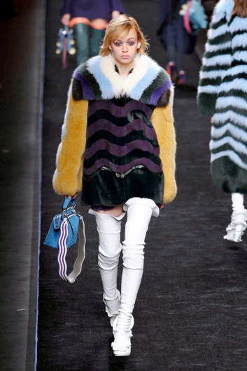 Fotoservizio/FW 2016-2017/WOMEN/FENDI/DP2/5