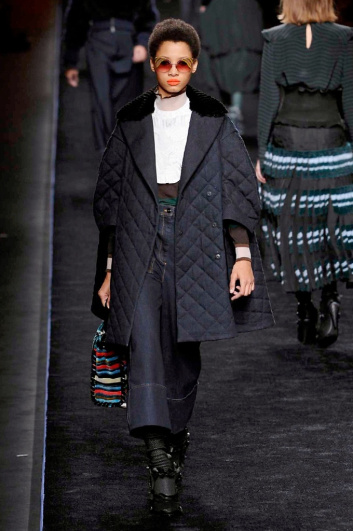 Fotoservizio/FW 2016-2017/WOMEN/FENDI/DP2/4