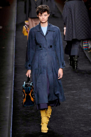 Fotoservizio/FW 2016-2017/WOMEN/FENDI/DP2/6