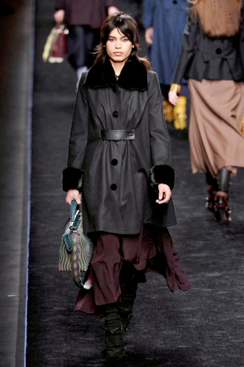 Fotoservizio/FW 2016-2017/WOMEN/FENDI/DP2/1