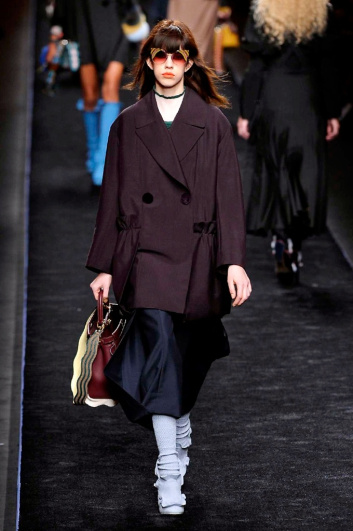 Fotoservizio/FW 2016-2017/WOMEN/FENDI/DP2/2
