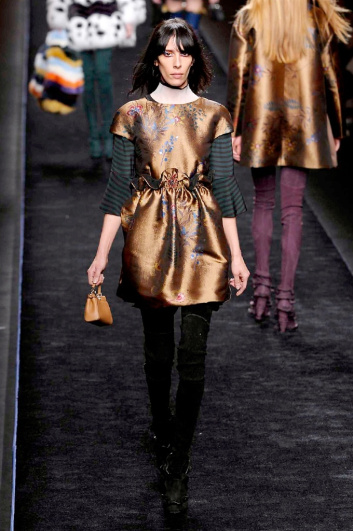 Fotoservizio/FW 2016-2017/WOMEN/FENDI/DP2/6