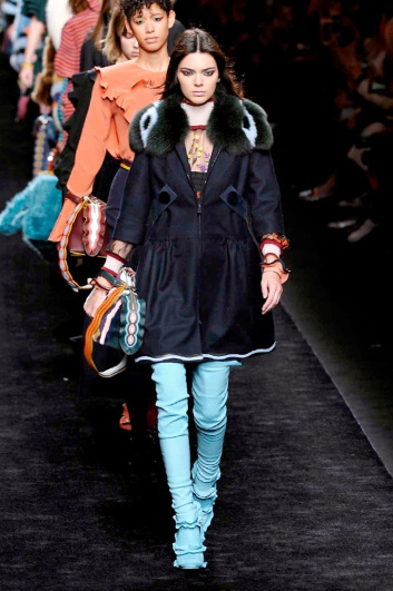 Fotoservizio/FW 2016-2017/WOMEN/FENDI/DP2/11