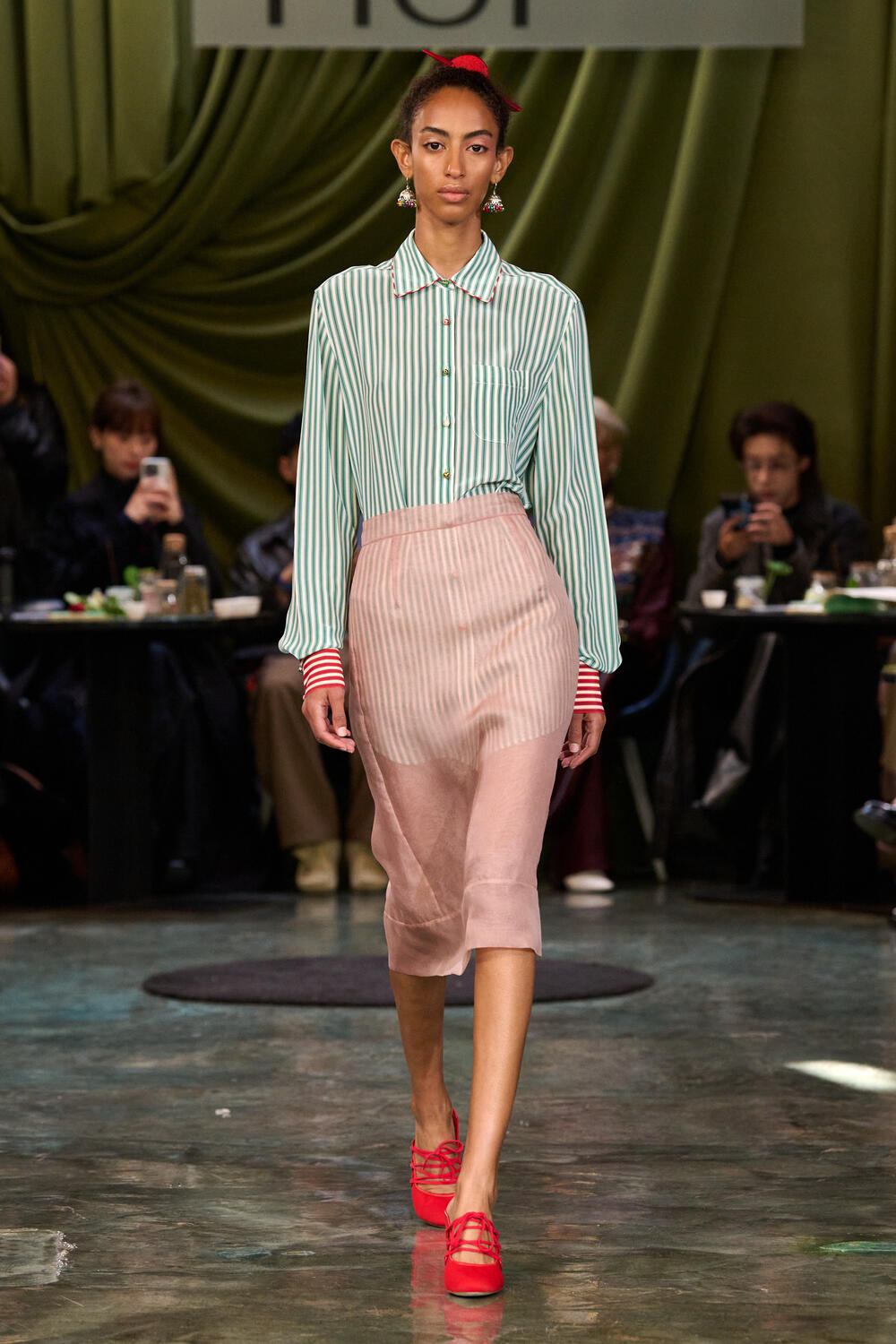 HUI WOMEN SS 2026 - Foto #9