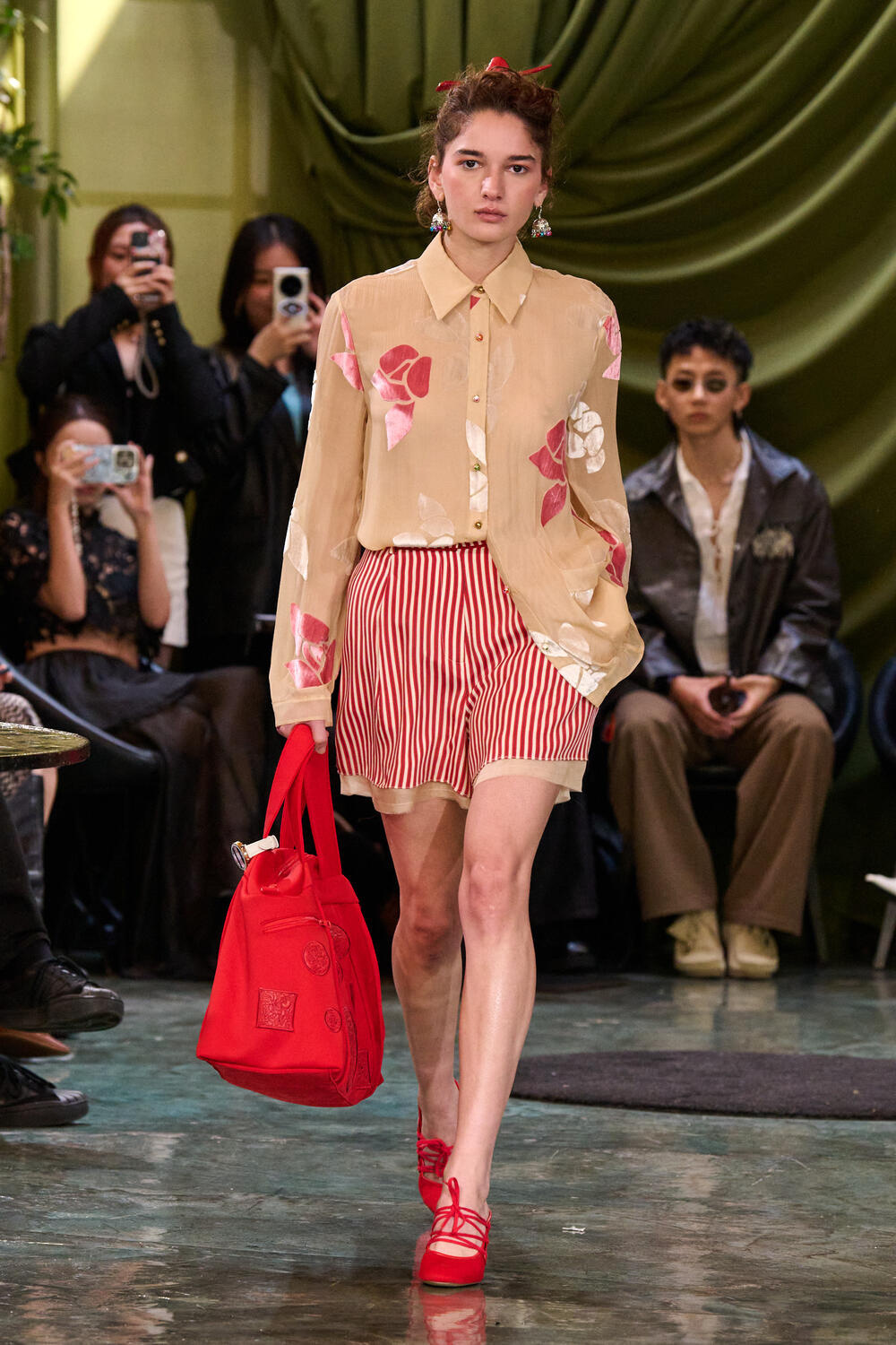 HUI WOMEN SS 2026 - Foto #1
