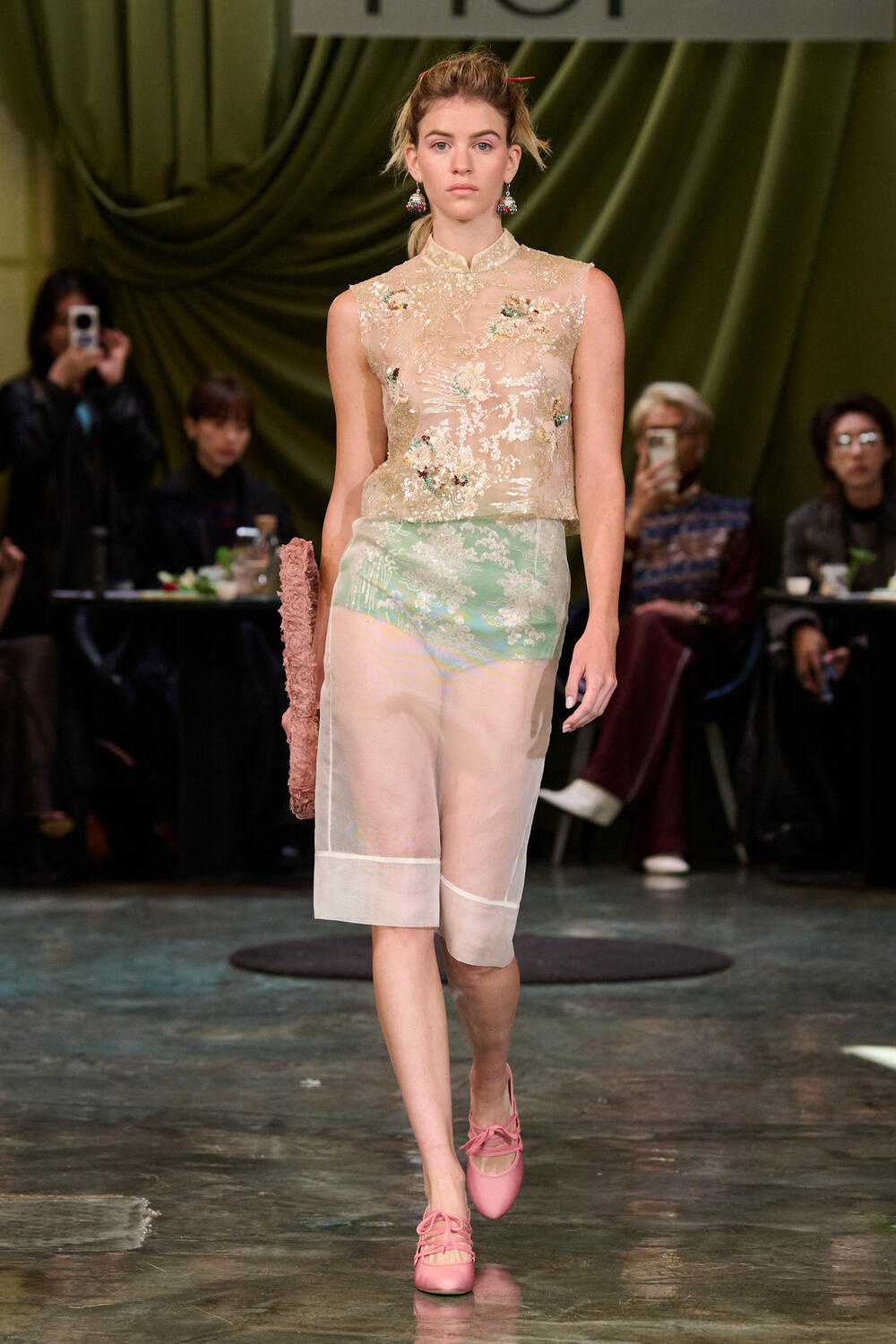 HUI WOMEN SS 2026 - Foto #3