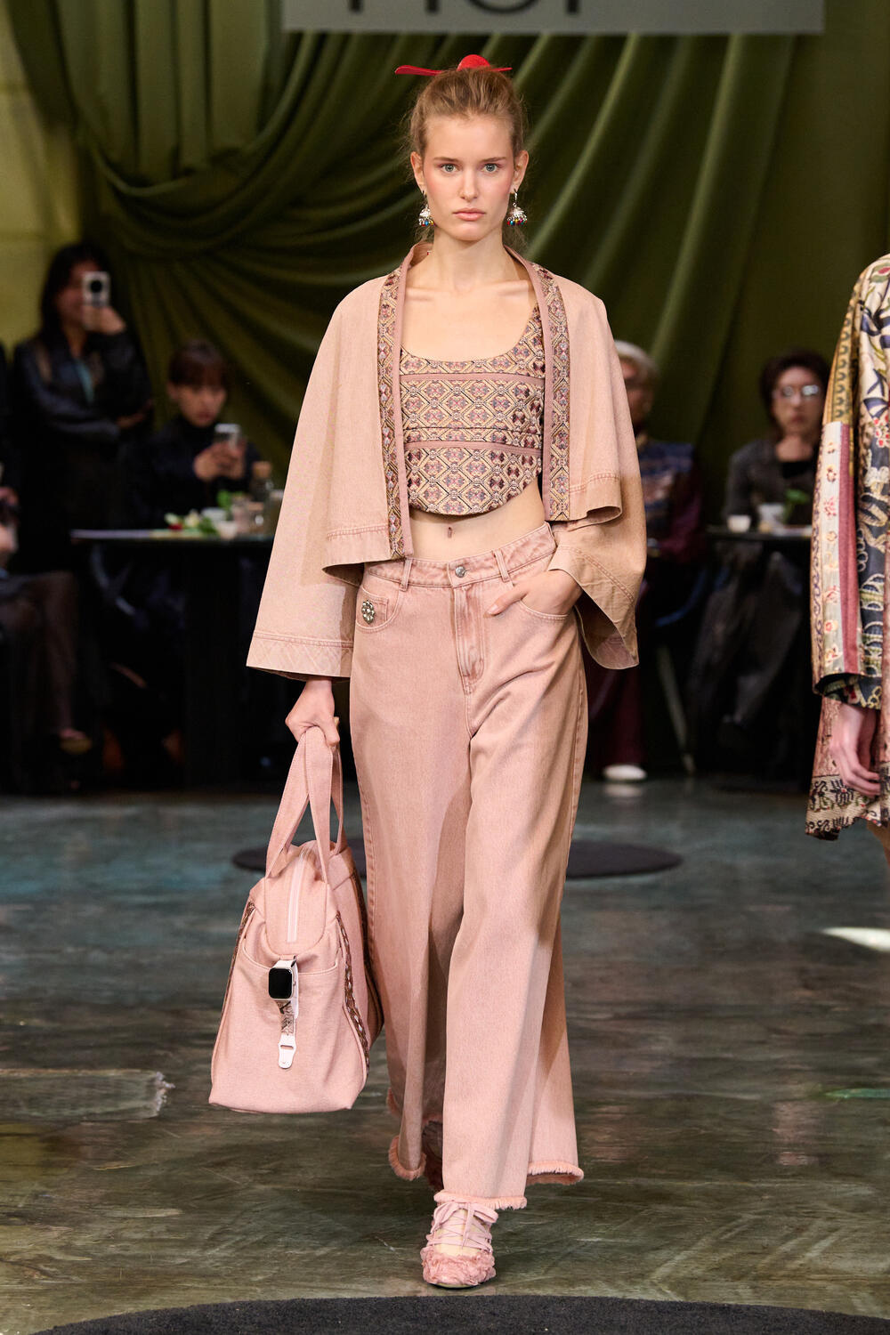 HUI WOMEN SS 2026 - Foto #17
