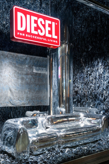 Fotoservizio/SS 2025/DESIGN/EVENTO/DIESEL LIVING/DP2/10