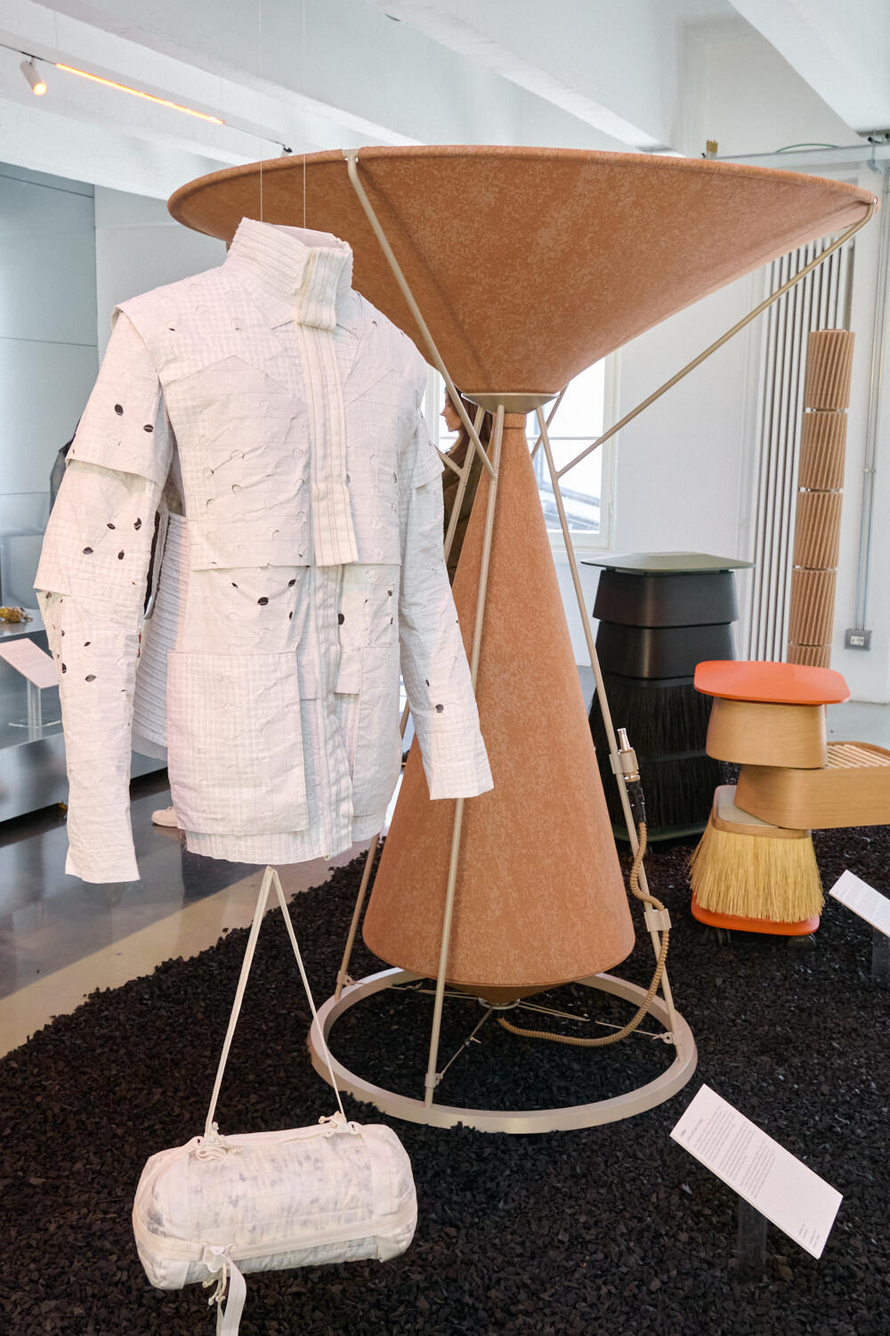Fotoservizio/SS 2025/DESIGN/EVENTO/10 CORSO COMO/DP2/12