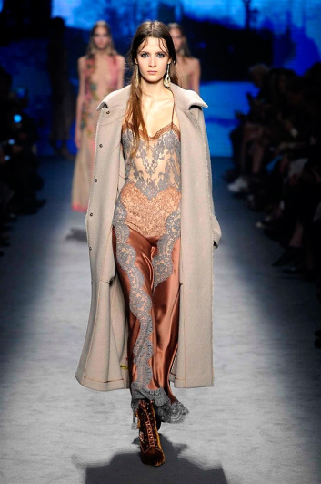 Fotoservizio/FW 2016-2017/WOMEN/ALBERTA FERRETTI/DP2/6