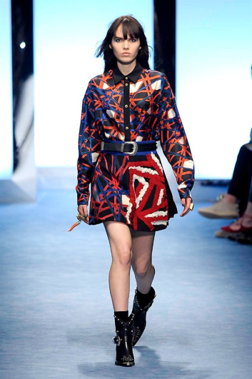Fotoservizio/FW 2016-2017/WOMEN/FAUSTO PUGLISI/DP2/1