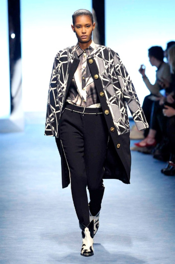 Fotoservizio/FW 2016-2017/WOMEN/FAUSTO PUGLISI/DP2/11