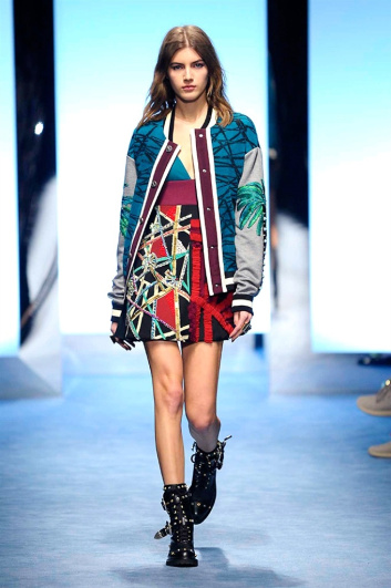 Fotoservizio/FW 2016-2017/WOMEN/FAUSTO PUGLISI/DP2/4