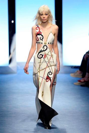 Fotoservizio/FW 2016-2017/WOMEN/FAUSTO PUGLISI/DP2/22
