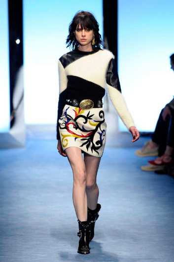 Fotoservizio/FW 2016-2017/WOMEN/FAUSTO PUGLISI/DP2/23